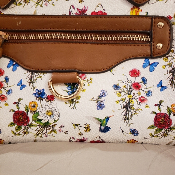 "Call it Spring" Hummingbird Handbag - Picture 6 of 13